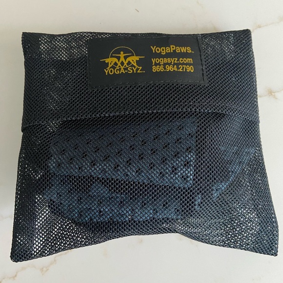 YOGA PAWS Non-Slip Gloves and Socks - Picture 1 of 4